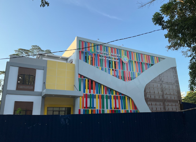 Gedung Layanan Perpustakaan Kota Pontianak yang baru. Foto: Dok. Hi!Pontianak