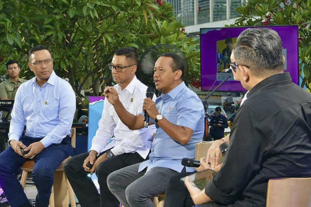 Menteri ESDM Bahlil Lahadalia dalam diskusi bersama mahasiswa dan aktivis energi, Selasa (7/10/2025). Foto: Dok. Kementerian ESDM