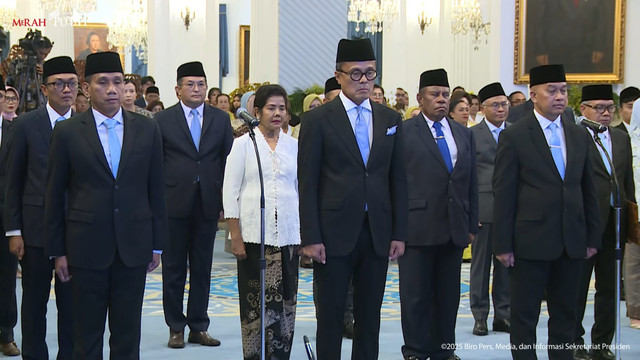 Suasana pelantikan pejabat negara di Istana Negara, Jakarta, Rabu (8/10/2025). Foto: Youtube/Sekretariat Presiden