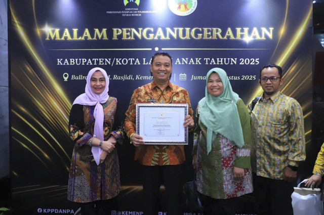 Kota Pekanbaru kembali meraih piagam penghargaan Kota Layak Anak (KLA) kategori Nindya tahun 2025 dari Kementerian Pemberdayaan Perempuan dan Perlindungan Anak (PPPA). Foto: Pekanbaru.go.id