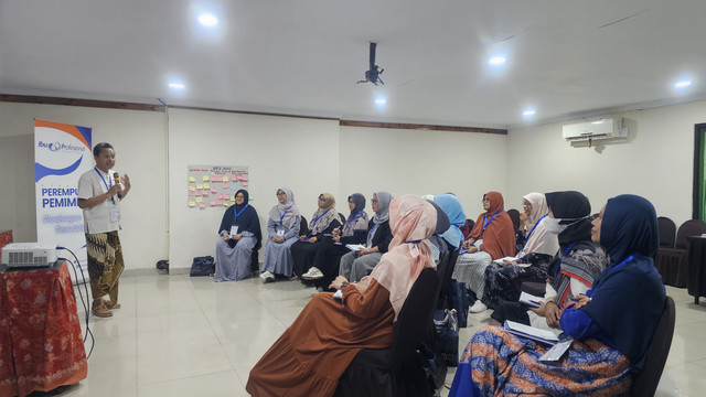 Sekolah Perempuan Pemimpin 2025 diskusi tentang Keynote Perempuan, Pemimpin, peradaban ( sumber foto : Dok pribadi)