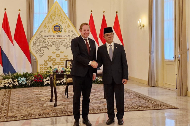 Pertemuan bilateral Menteri Luar Negeri Sugiono dan Menteri Luar Negeri Belanda David Van Weel di Gedung Pancasila, Kementerian Luar Negeri, Jakarta, Kamis (9/10/2025). Foto: Nadia Riso/kumparan