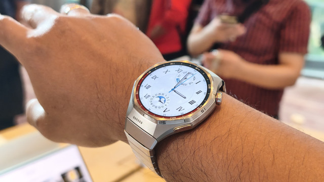 Huawei Watch GT 6 Pro. Foto: Kevin S. Kurnianto/kumparan