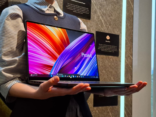 Laptop Asus ProArt P16. Foto: Muhamad Ardiyansyah/kumparan