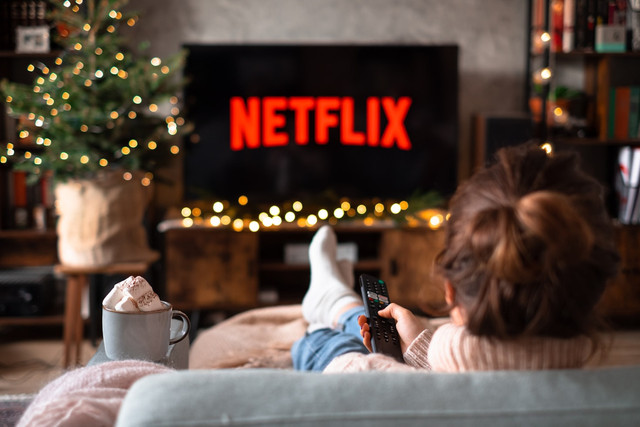 Ilustrasi menonton netflix/Unsplash/Freestocks