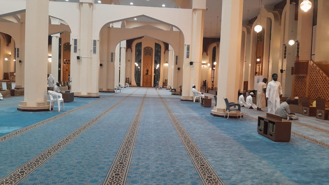 Dok Penulis Masjid dan ketenangan jiwa di pelabuhan tenang, damai di tengah gelombang dunia