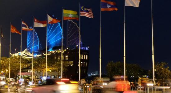 Foto: Bendera negara-negara anggota ASEAN (https://asean.org/about-asean)
