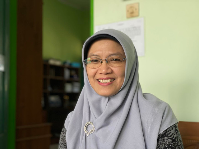 Kepala SMP 3 Berbah, Siti Rochmah Nurwati, Senin (13/10). Foto: Pandangan Jogja/ Resti Damayanti