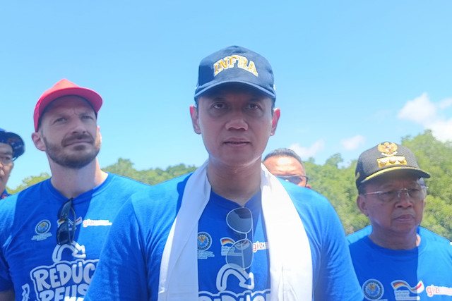 AHY mengunjungi Ekowisata Mangrove Batu Lumbang di Kota Denpasar, Bali, Senin (13/10/2025). Foto: Denita BR Matondang/kumparan