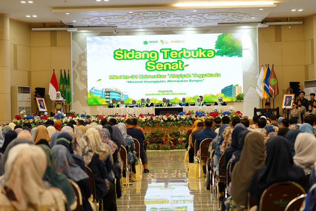 sidang senat terbuka UNISA Yogyakarta