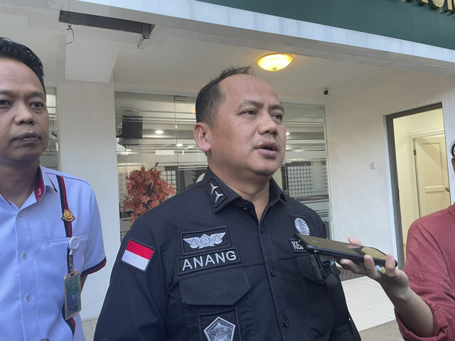 Kapuspenkum Kejagung, Anang Supriatna, saat diwawancarai wartawan di Puspenkum Kejagung, Jakarta, Selasa (14/10/2025). Foto: Fadhil Pramudya/kumparan