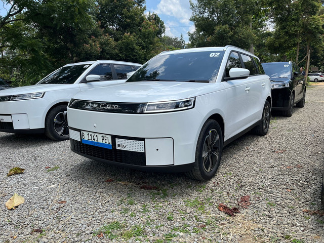 Media test drive Jaecoo J5 EV ke Bogor, Rabu (4/10/2025). Foto: Syahrul Ghiffari/kumparan