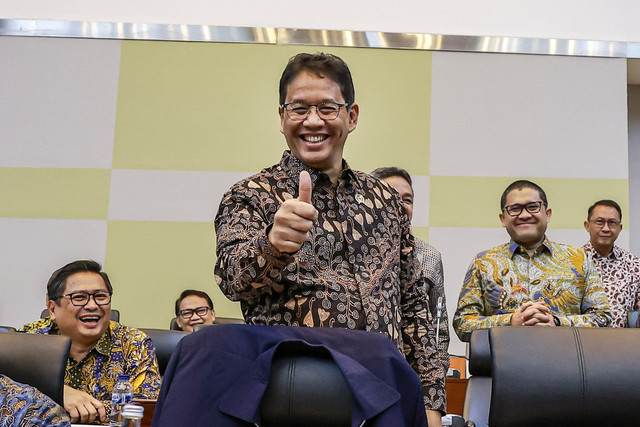 Menteri Keuangan Purbaya Yudhi Sadewa bersiap mengikuti rapat kerja dengan Badan Anggaran (Banggar) DPR di Kompleks Parlemen, Senayan, Jakarta, Kamis (18/9/2025). Foto: Dhemas Reviyanto/ANTARA FOTO
