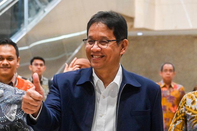 Menteri Keuangan Purbaya Yudhi Sadewa bersiap mengikuti rapat kerja bersama Komisi XI DPR di Kompleks Parlemen, Senayan, Jakarta, Selasa (30/9/2025). Foto: Rivan Awal Lingga/ANTARA FOTO