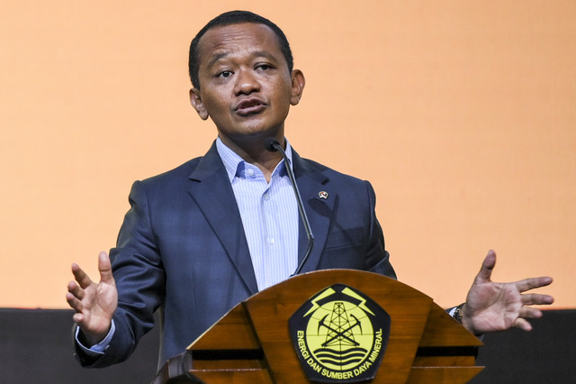 Menteri ESDM Bahlil Lahadalia menyampaikan sambutan saat membuka Mineral dan Batu bara Convention - Expo (Minerba Convex) 2025 di Jakarta International Convention Center (JICC), Jakarta, Rabu (15/10/2025). Foto: Hafidz Mubarak A/ ANTARA FOTO