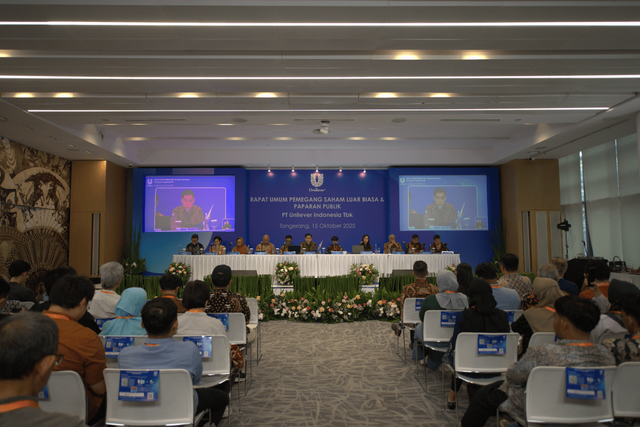 Pemilihan Hendri Widiarta sebagai Direktur Baru Unilever setelah RUPSLB. Foto: Dok. Unilever.