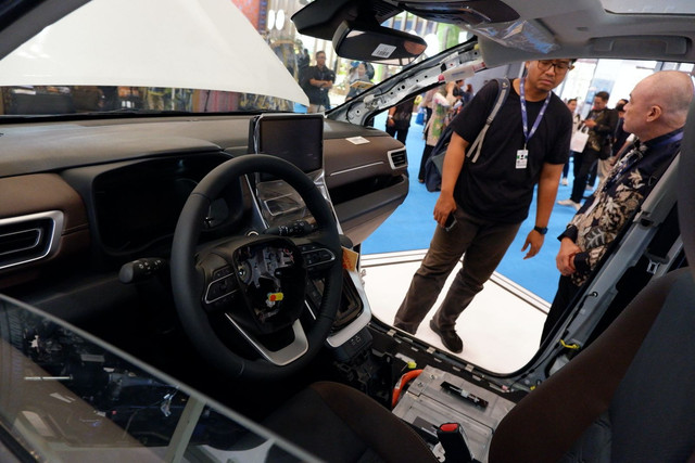 Toyota Kijang Innova Zenix versi trondol di pameran Trade Expo Indonesia 2025. Foto: Aditya Pratama Niagara/kumparan