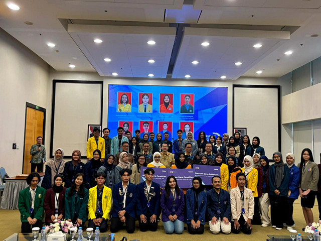 Penyerahan bantuan dana penelitian program Indofood Riset Nugraha (IRN) di Gedung Indofood, Jakarta pada Kamis (16/10/2025). Foto: Amira Nada Fauziyyah/kumparan