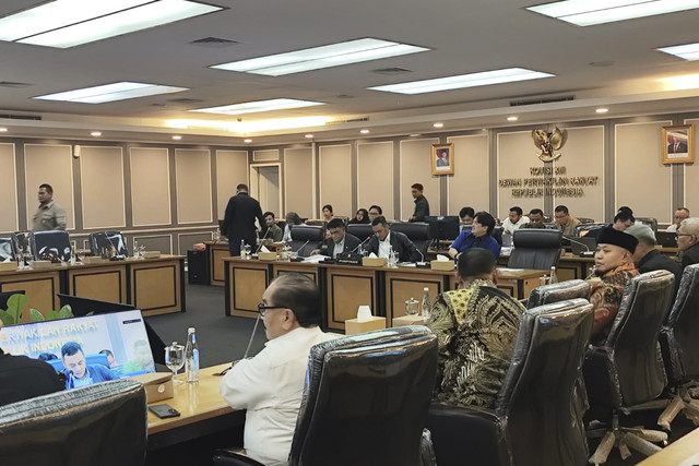 Suasana rapat Komisi XIII DPR bersama Dirjen Pemasyarakatan Kementerian Imigrasi dan Pemasyarakatan di Kompleks Parlemen Senayan, Jakarta, pada Kamis (16/10/2025). Foto: Luthfi Humam/kumparan