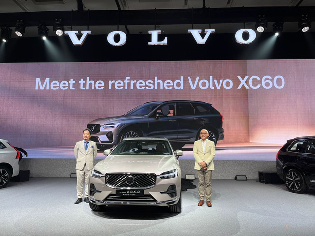 President Director Volvo Car Indonesia, Yoshiki Terawaki saat peluncuran 3 mobil baru Volvo di Hotel Fairmont, Kamis (16/10/2025). Foto: Fitra Andrianto/kumparan