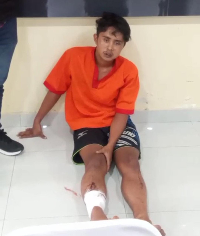 Tampang pelaku pembunuhan wanita muda yang tengah mengandung, yang ditemukan tewas di kamar sebuah hotel di kawasan Jalan Perintis Kemerdekaan, Palembang, Jumat (10/10/2025) malam. Foto : Abdullah Toriq/Urban Id