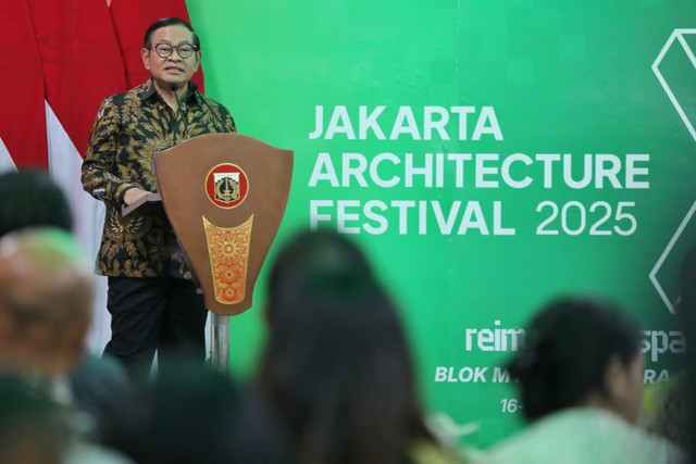 Gubernur DKI Jakarta Pramono Anung saat menghadiri Jakarta Architectur Festival di Blok M Hub, Kebayoran Baru, Jakarta Selatan, Kamis (16/10/2025). Foto: Pemprov DKI Jakarta