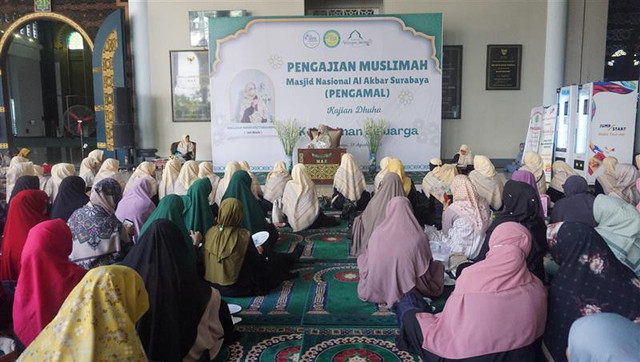 Safari Dakwah Bersama Ustadzah Ninih Mutmainah di 5 titik lokasi di Jawa Timur (Sumber : DT Peduli)