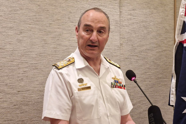 Chief of Defense Australia David Johnston memberikan keterangan di Mega Kuningan. Foto: Nadia Riso/kumparan