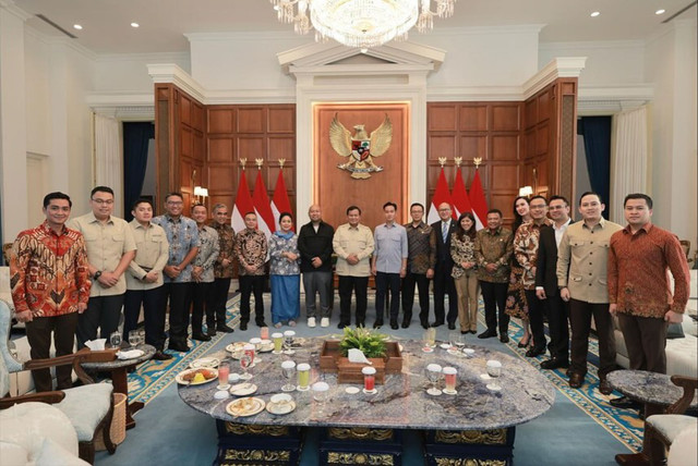 Syukuran Ulang Tahun Presiden Prabowo ke-74 Tahun. Foto: Instagram/ @sufmi_dasco