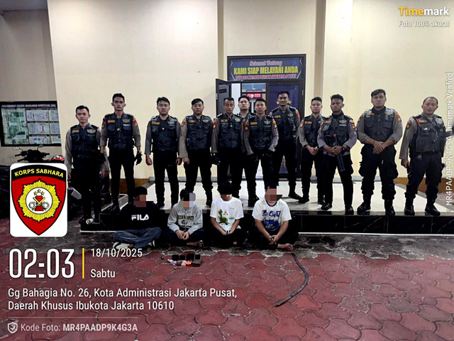 Tim Patroli Polres Jakarta Pusat mengamankan pelaku tawuran di Jakarta Pusat. Foto: Dok. Humas Polres Jakarta Pusat