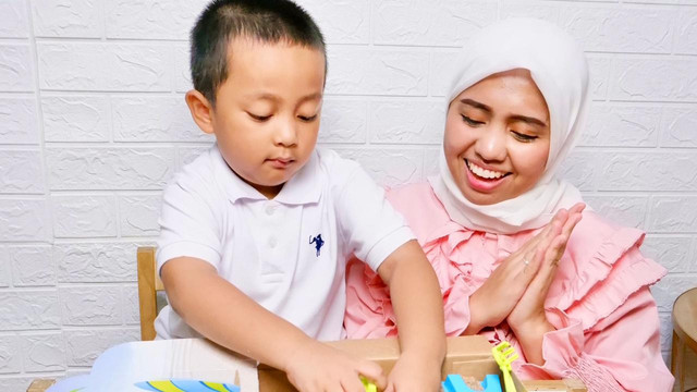 Tika Nurjanah Ajak Ortu Berani Bicara Seksualitas Anak: Diam Justru Berbahaya