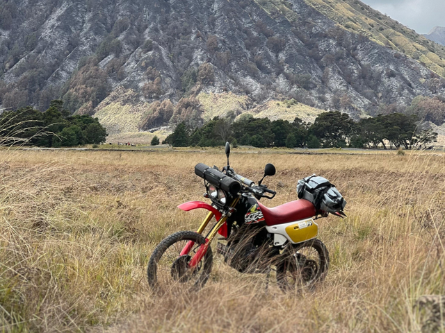 Modifikasi trail vintage ala Honda XR pada CRF 150. Foto: Dok. Instagram/@dreaarchive