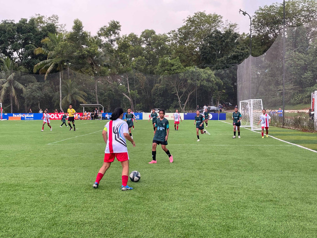 Pertandingan HYDROPLUS Soccer League Jakarta U-15 2025 pekan ketiga di GSports Soccer Arena Jagorawi, Sabtu (18/10/2025). Foto: Aji Nugrahanto/kumparan