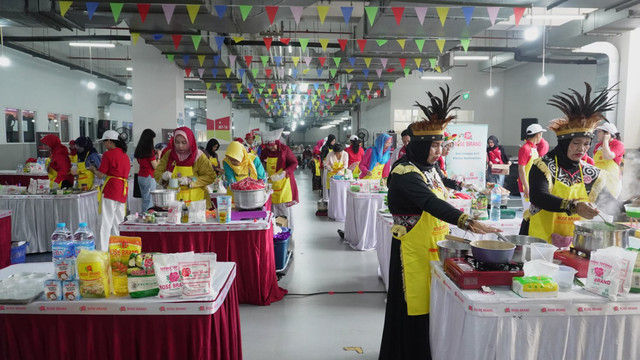 Senen Jaya dan Rose Brand gelar Festival Kue Lapis 2025 (11/10/2025).
 Foto: Dok. Istimewa