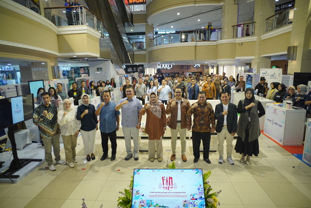 Gelaran Fin Expo 2025, Puncak Bulan Inklusi Keuangan (BIK) yang digelar oleh OJK DIY di Galeria Mall Yogyakarta, Sabtu (18/10). Foto: Dok.OJK DIY