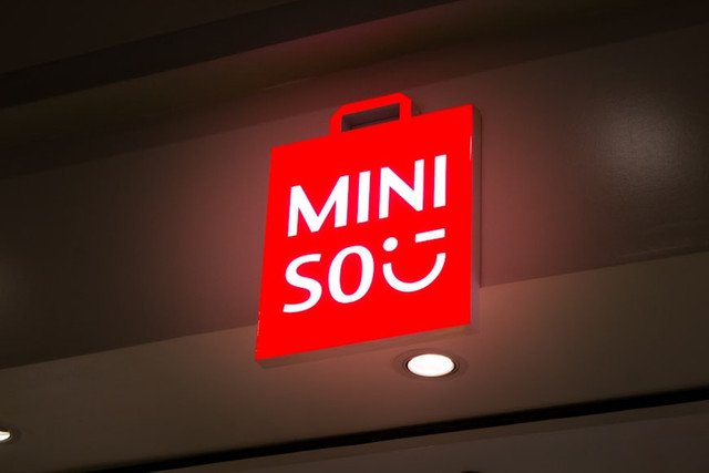 Ilustrasi Miniso x Love and Deepspace,Foto:Unsplash/Russel Bailo