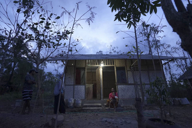 Rumah warga di pelosok yang kini mendapat bantuan pasang baru listrik oleh Kementerian ESDM. Foto: Dok. Kementerian ESDM