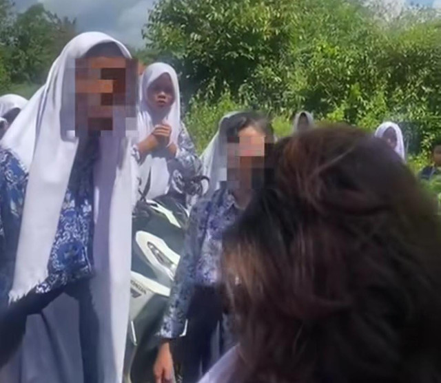 Tangkap layar saat kejadian perundungan oleh kakak kelas hingga viral. Foto : Istimewa