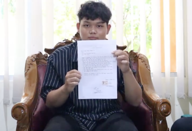 Chiko Radityatama Agung Putra, mahasiswa Undip, meminta maaf atas video deepfake cabul yang dibuatnya semasa menjadi siswa SMAN 11 Semarang, Oktober 2025. Foto: Instagram/@SMAN11Semarang.Official