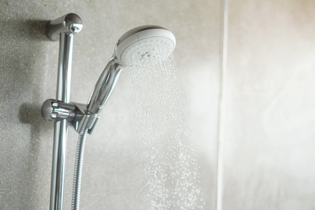Ilustrasi shower di kamar mandi. Foto: Shutterstock