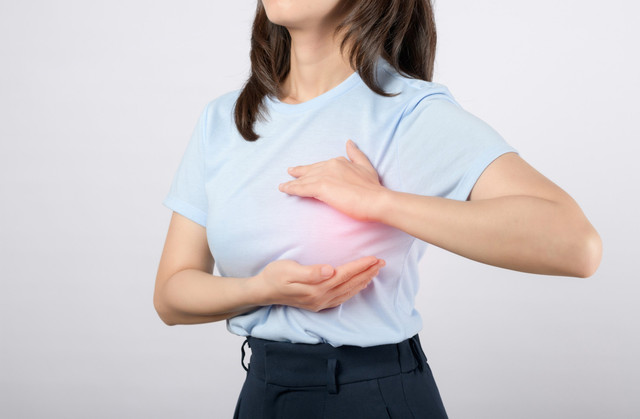 Ilustrasi kanker payudara. Foto: Jirawatfoto/Shutterstock