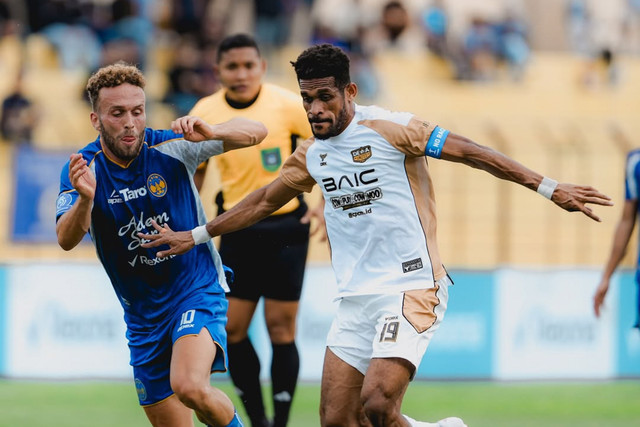 PSIM Yogyakarta menjamu Dewa United dalam pertandingan lanjutan Super League 2025/26 di Stadion Sultan Agung, Bantul, Rabu (22/10/2025). Foto: Instagram/ @dewaunitedfc