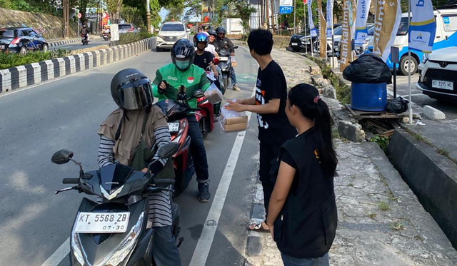 Tidak Hanya Bahas Untung Rugi, TDA Peduli Balikpapan Lakukan Kegiatan Sosial
