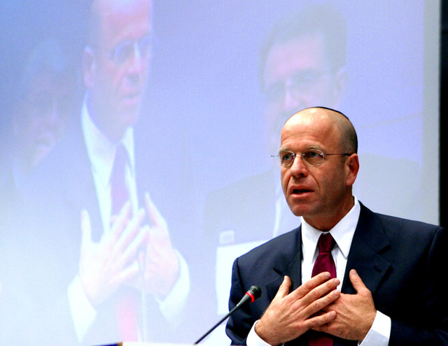 Mantan ketua Knesset Israel Avraham Burg. Foto: Thierry Monasse/AFP