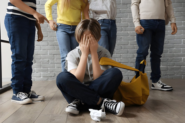 Ilustrasi Gambar Bullying, Sumber : Shutterstock