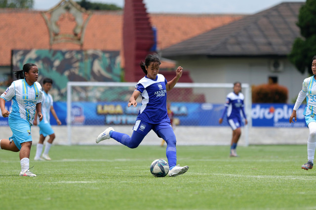 Pertandingan HYDROPLUS Soccer League Bandung U-15 dan U-18 2025-2026 di Pusdikpom Cimahi. Foto: Dok. Hydroplus Soccer League