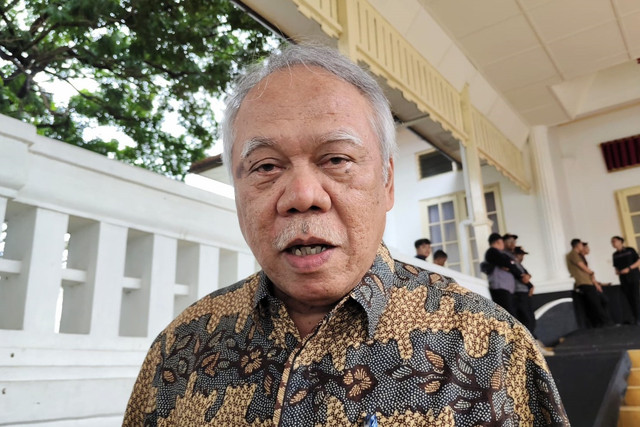 Kepala Otorita IKN Basuki Hadimuljono usai acara Dialog Kebangsaan untuk Indonesia Damai di Sasono Hinggil Dwi Abad, Kota Yogyakarta, Minggu (26/10/2025). Foto: Arfiansyah Panji Purnandaru/kumparan