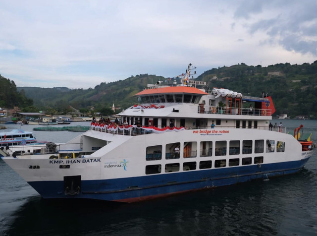 Permudah wisatawan ke Pulau Samsosir, ASDP hadirkan lintasan Ajibata-Ambarita. Foto: Dok. ASDP 