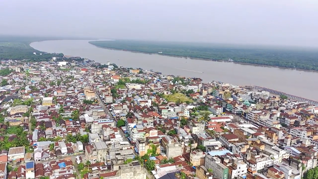 Sungai Pengabuan dan Kota Kuala Tungkal di Ujung Barat Jambi (Foto: KPPN Kuala Tungkal)