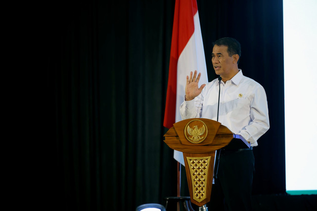 Mentan Amran menghadiri rakor hilirisasi perkebunan Provinsi Maluku Utara. Foto: Dok. Kementan